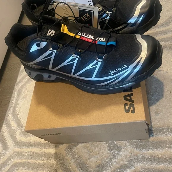 Salomon Black Athletic Shoes with Quick-Lace System - Picture 3 of 7